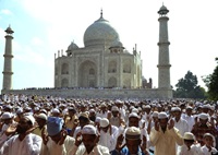 eid prayer near Taj Mehal